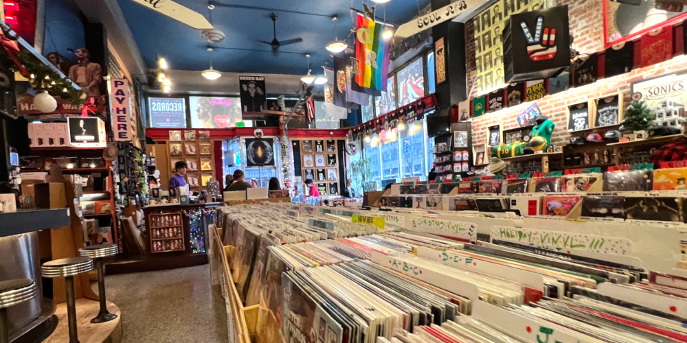 Queen a night at the opera record